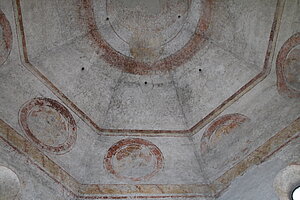 Wieselburg, Pfarrkirche hl. Ulrich, Fresken im ottonischen Oktogon, erste Hälfte des 11. Jahrhunderts