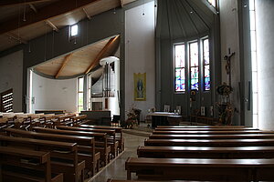 Paudorf, Pfarrkirche hl. Altmann, 1991-93 nach Plänen von Friedrich Göbl errichtet, Ausstattung von Günther Wolfsberger