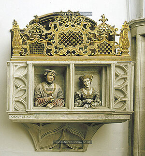 Sierning, Altar, Porträtbüsten