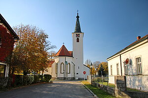 Zeiselmauer, Pfarrkirche Unbefleckte Empfängnis Mariens, Saalbau mit gotischem Chor und Nord-Turm