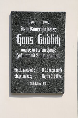 Wilhelmsburg, Obere Hauptstraße Nr. 21, Gedenktafel für Hans Kudlich