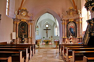 Feistritz am Wechsel, Pfarrkirche hl. Ulrich, Blick gegen den Hochaltar