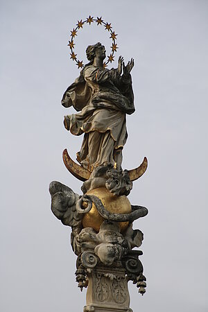 Göllersdorf, Mariensäule - Pestsäule, 1731 nach Entwurf von Johann Lukas von Hildebrandt ausgeführt, Zustand 2016