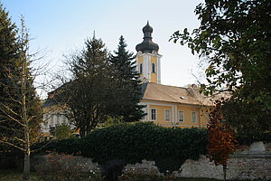 Kleinwetzdorf (Heldenberg), Schloss Kleinwetzdorf, im Kern 16./17. Jh., Umbau um 1720