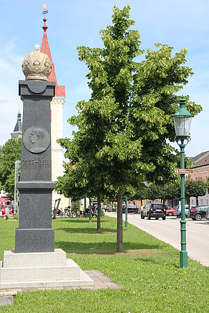 Wallsee, Denkmal für Kaiser Franz Joseph I.