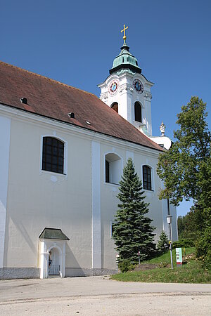 Maria Langegg, Pfarr- und Wallfahrtskirche mit ehem. Servitenkloster, Mariae Geburt, 1765-63 nach Plänen von Johann Michael Ehmann