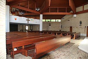 Pernitz, Pfarrkirche hl. Nikolaus, 1969-70 nach Plänen von Georg Lippert errichtet
