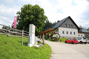 St. Anton an der Jeßnitz, Hochbärneck