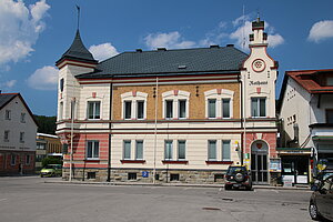 St. Veit an der Gölsen, Kirchenplatz 1, Rathaus, 1900 von Baumeister Lenz errichtet