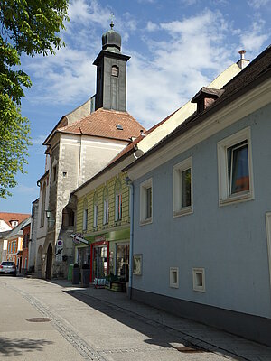 Emmersdorf, Magdalenenkapelle auf dem Hauptplatz, 1516 gestiftet
