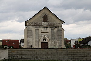 Pöchlarn, Friedhofskapelle Schmerzhafte Muttergottes, Reste einer spätromanischen Basilika