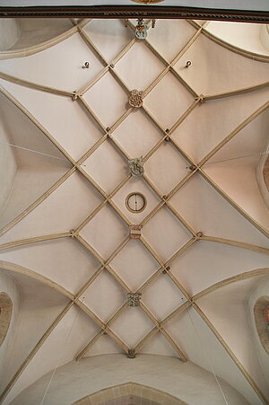 Engabrunn, Pfarrkirche hl. Sebastian, Parallelnetzrippengewölbe im Langhaus