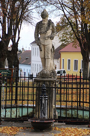 Ernstbrunn, "Feuerwehr-Brunnen", 1890-91