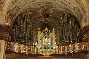 Orgelempore, Rokoko-Gehäuse 1759/60 von Johann Hencke, Wien