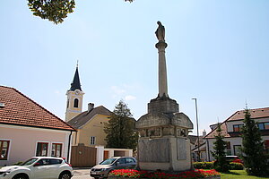 Lanzenkirchen, Hauptplatz