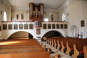 Ottenschlag, Pfarrkirche hl. Jakobus der Ältere, Musikempore, zweibogig, 1696