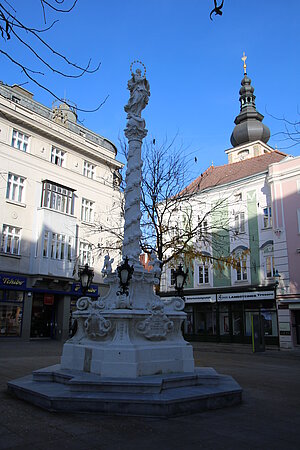 St. Pölten, Herrenplatz, Mariensäule, 1717