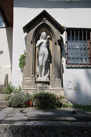 Waldegg, Alter Friedhof bei der Kirche, Biedermeier-Grabstein