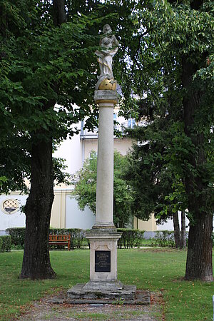 Marchegg, Mariensäule auf dem Marktplatz, Mitte 18. Jahrhundert