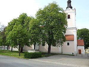Neudorf im Weinviertel, Pfarrkirche hl. Nikolaus am Hauptplatz