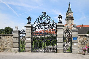Wallsee, Eingangsportal Schloss Nieder-Wallsee