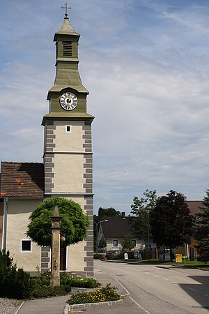 Wang, Ortsturm mit ehem. Gemeindekotter, auf dem Marktplatz, 1636