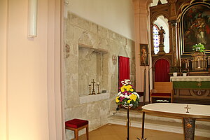 Spannberg, Pfarrkirche h. Martin, im Kern mittelalterlicher Bau, im 18. um- und ausgebaut