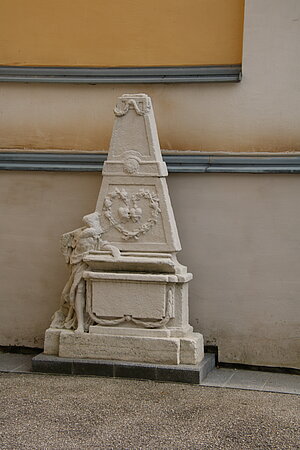Etsdorf am Kamp, klassizistischer Grabstein