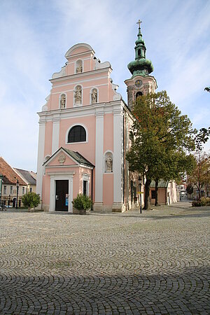 Hainburg, Pfarrkirche hll. Philippus und Jakobus, frühbarocke Saalkirche, vor 1706 vollendet