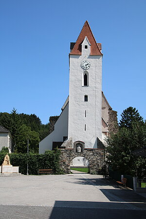 Mauer bei Melk, Pfarrkirche Mariä Geburt, frühgotisches Langhaus, spätgotischer Chor, 15. Jh.