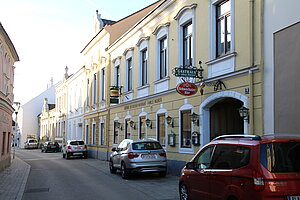 Herzogenburg, Blick in die Herrengasse