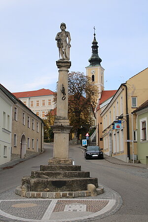 Oberwölbling, Oberer Markt, Pranger 1589 errichtet