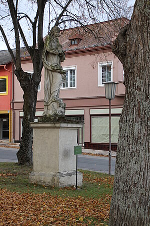 Ernstbrunn, Maria Immaculata auf dem Hauptplatz, Ende 18. Jahrhundert