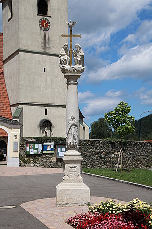 Unteraspang, Dreifaltigkeitssäule, 1688, gestiftet von Carl Freiherr von Pergen