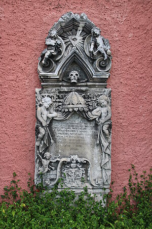 Gottsdorf, Pfarrkirche Hll. Petrus und Paulus, Grabstein von Paul, Johann Winkler, 1724