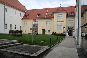 Neulengbach, Bezirksgericht und Egon Schiele Museum