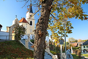 Glaubendorf, Pfarrkirche Hll. Philipp und Jakobus, 1865/66 als Erweiterung eines mittelalterlichen Vorgängerbaus errichtet