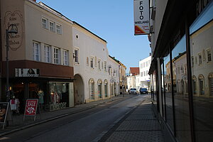 Neunkirchen, Blick in die Triester Straße