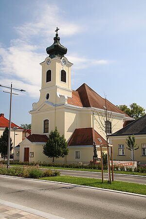 Theresienfeld, Pfarrkirche hl. Kreuz, ab 1767 von Josef Gerl errichtet