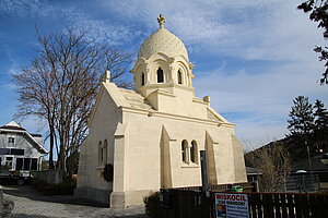 Berndorf, Mausoleum der Familie Krupp in der Klostermanngasse, 1884 von V. Rumpelmayer errichtet