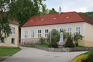Michelstetten, Michelstettner Schule