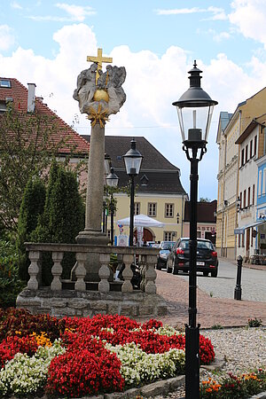 Heidenreichstein, Dreifaltigkeitssäule am Stadtplatz, 1730