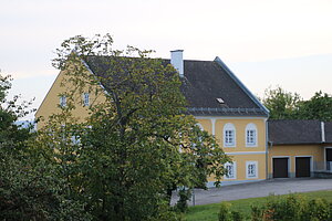 Oberwölbling, Pfarrhof