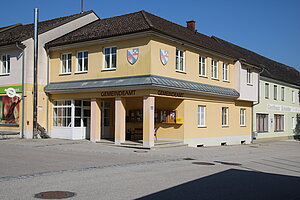 Zelking, Gemeindeamt