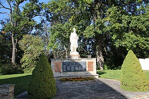 Röhrenbach, Denkmal für die Gefallenen bei der Pfarrkirche