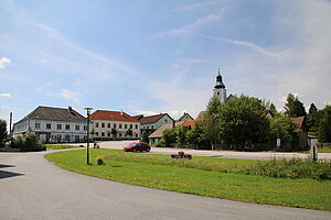 Unserfrau, Blick über den Längsanger