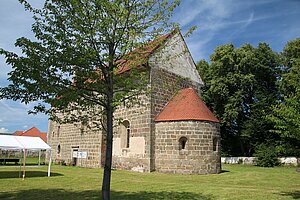 Alt-Weitra, Filialkirche Hll. Peter und Paul, romanische Saalkirche