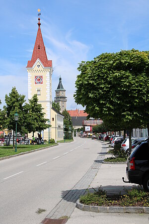 Wallsee, Blick über den Hauptplatz