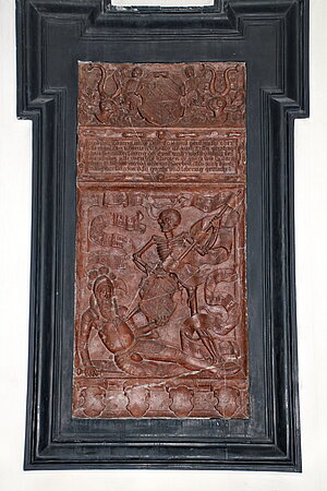 Kirchberg am Walde, Pfarrkirche hl. Johannes der Täufer, Epitaphien der Herren von Sonderndorf, 1561-1607, Ritter und Tod