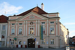 Herzogenburg, ehem. Rathaus des Unteren Marktes, Fassade von Joseph Munggenast, 1725-30